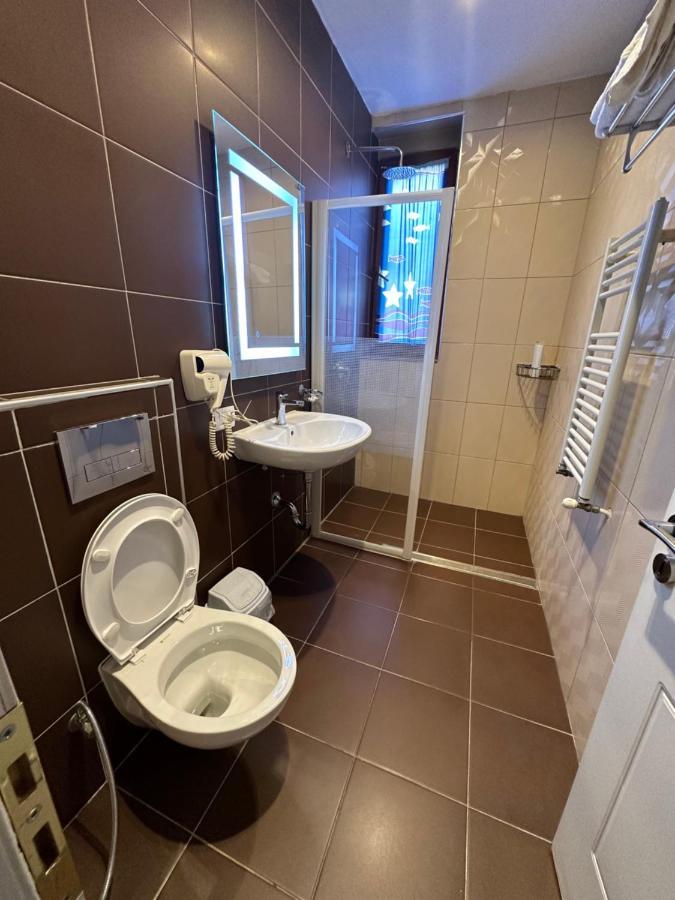 Hotel Gjallica Kukes Bagian luar foto