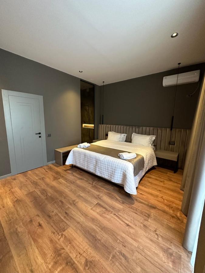 Hotel Gjallica Kukes Bagian luar foto