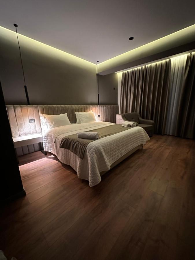 Hotel Gjallica Kukes Bagian luar foto