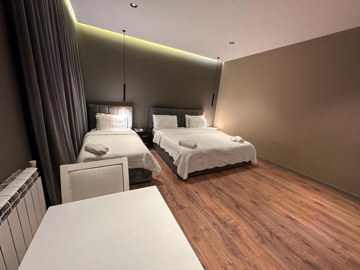 Hotel Gjallica Kukes Bagian luar foto