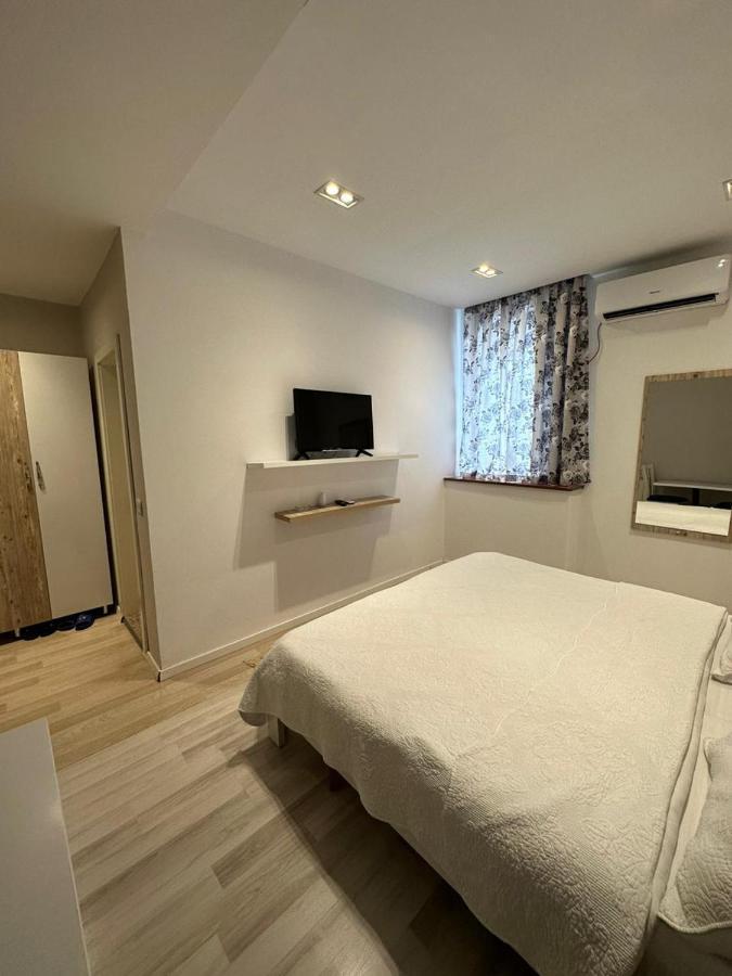 Hotel Gjallica Kukes Bagian luar foto