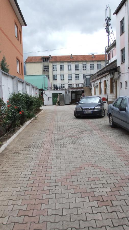 Hotel Gjallica Kukes Bagian luar foto
