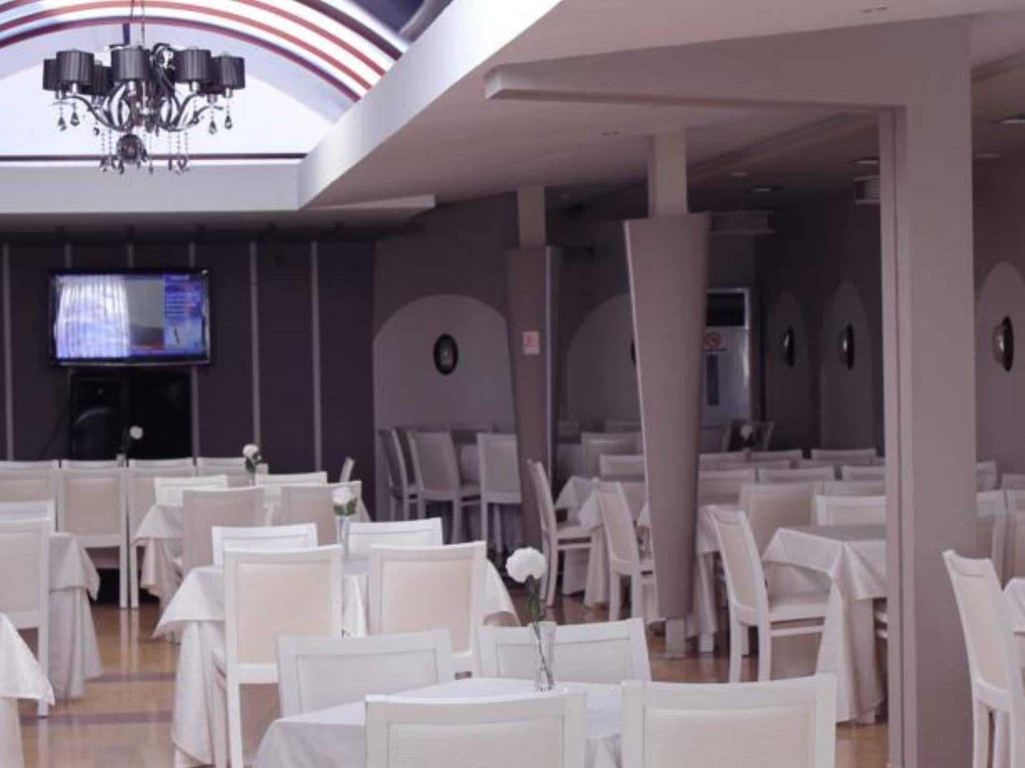 Hotel Gjallica Kukes Bagian luar foto